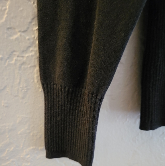 L.A.M.B. Sweater Cottin & Cashmere Turtleneck Size Medium - Picture 3 of 4